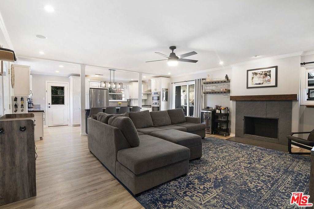 16515 Simonds Street