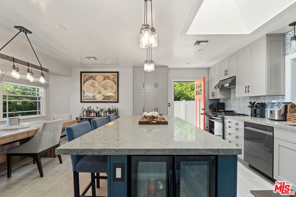 16852 Citronia Street