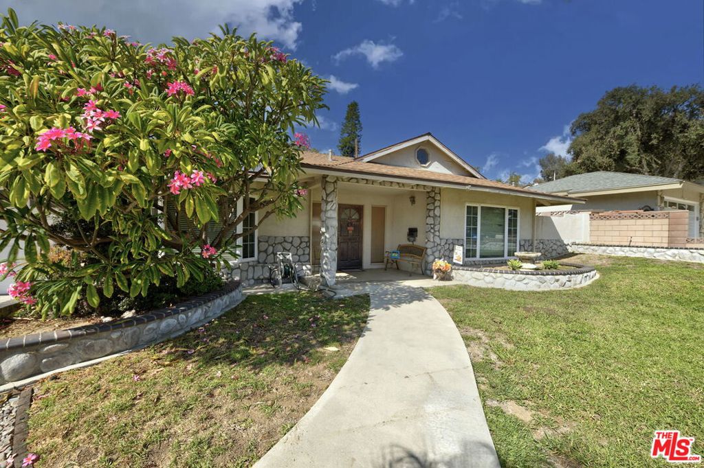 2421 Castle Rock Road