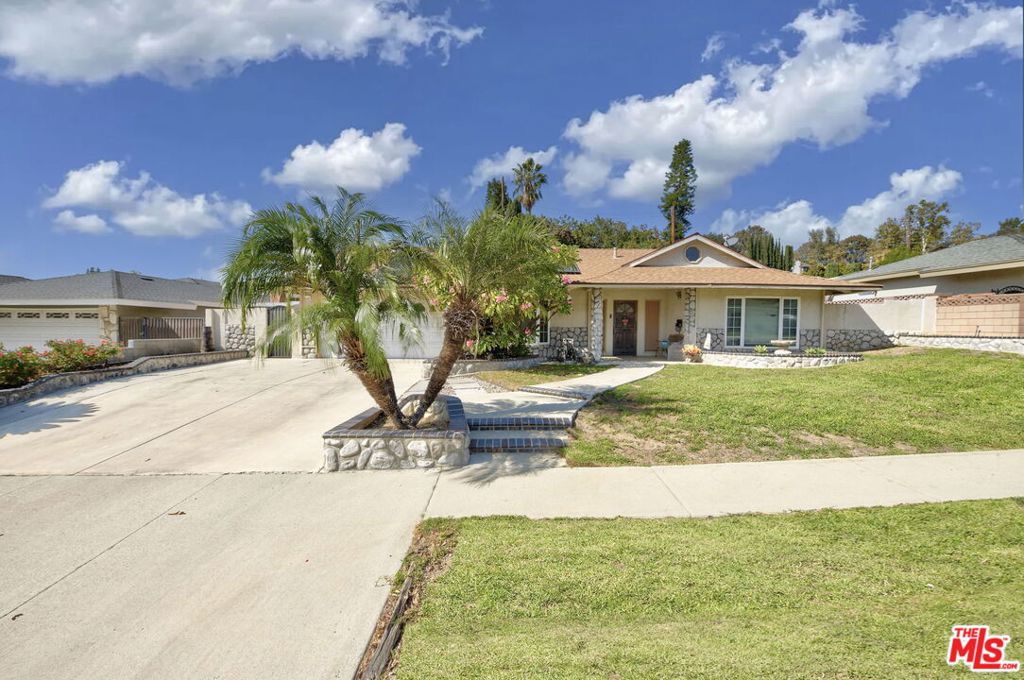 2421 Castle Rock Road