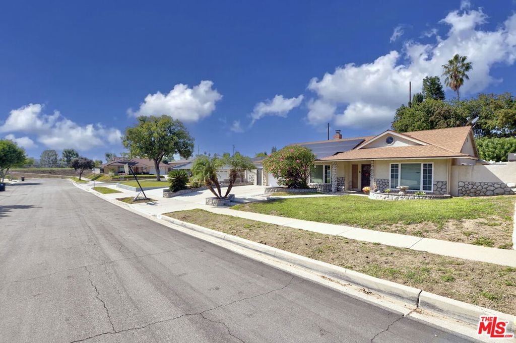 2421 Castle Rock Road