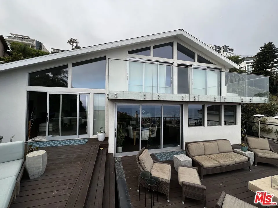 Pacific Palisades, California 90272, United States, ,Land,Active,217177