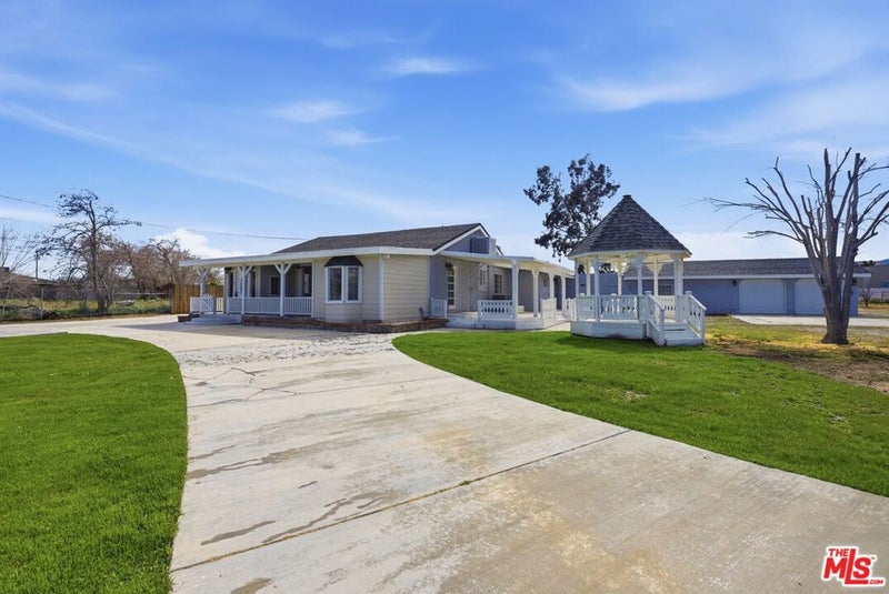2232 W Avenue M4