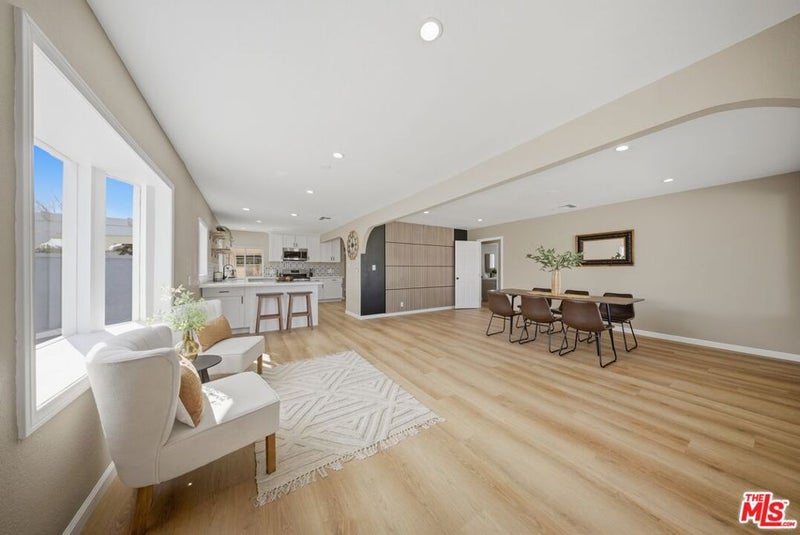 2232 W Avenue M4