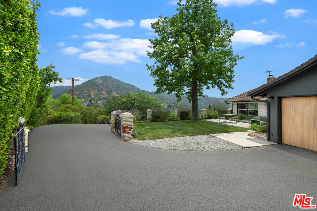 Properties 2 1741 Golf Club Drive