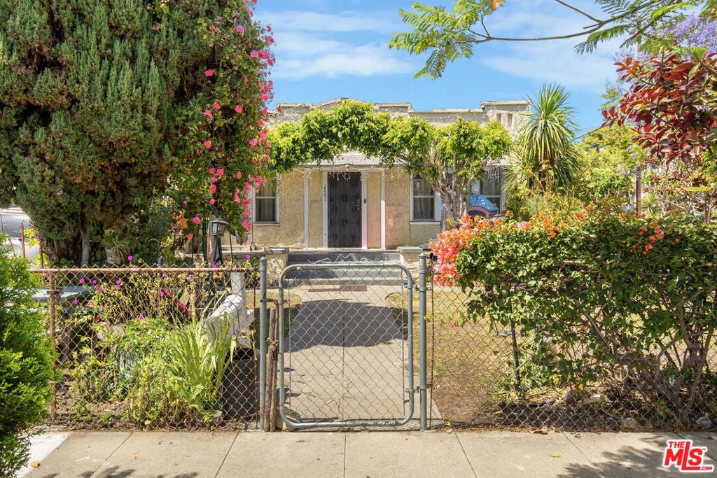 2001 Browning Boulevard