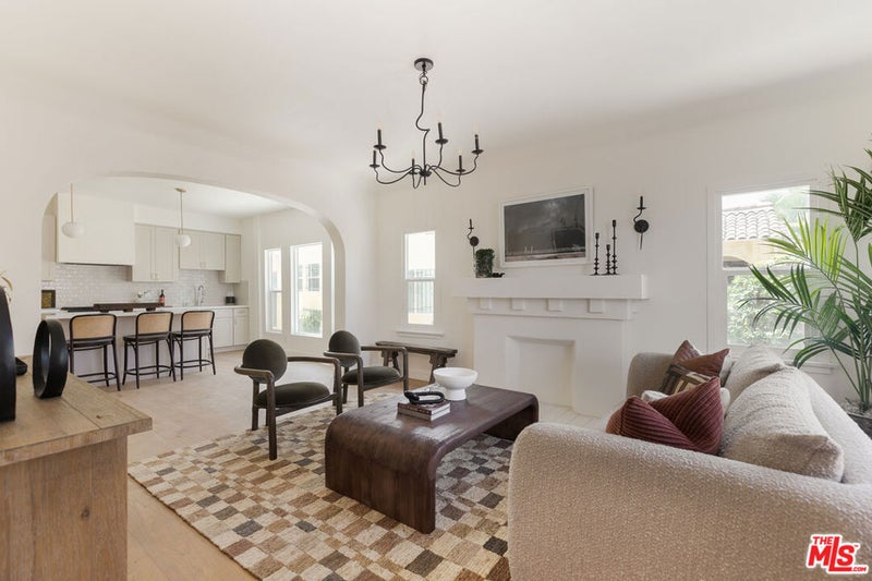2812 Somerset Drive