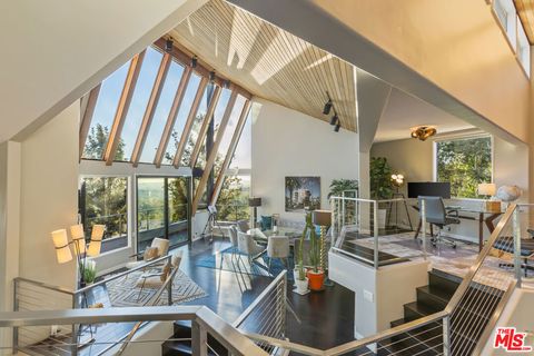 5682 Spreading Oak Drive Los Angeles CA 90068