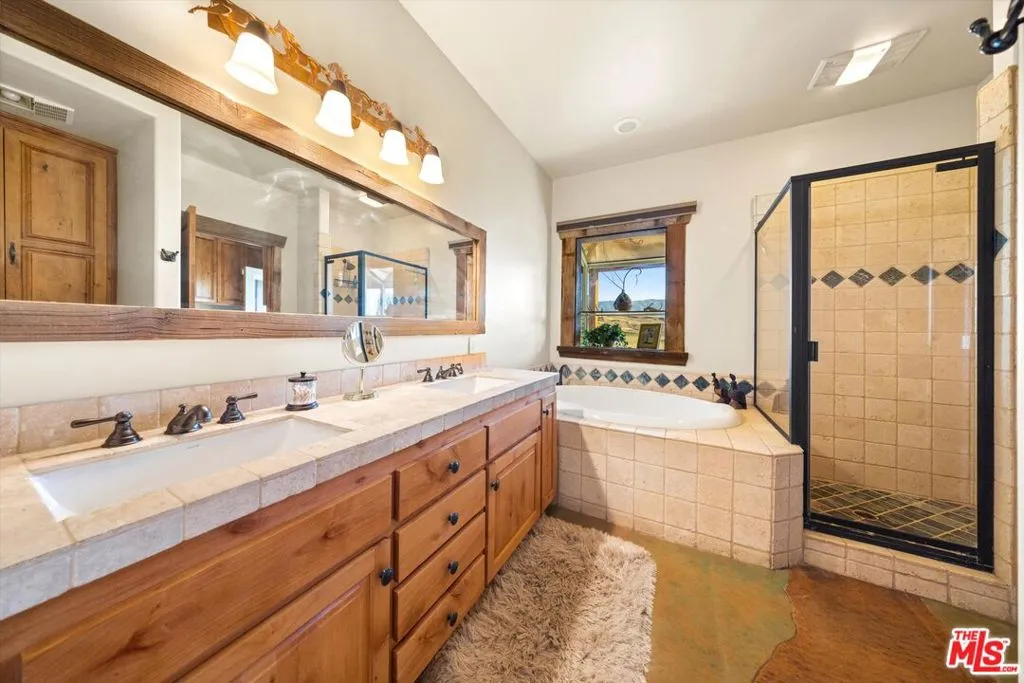 Cuyama, California 93453, United States, 2 Bedrooms Bedrooms, ,2 BathroomsBathrooms,Residential,Active,138608