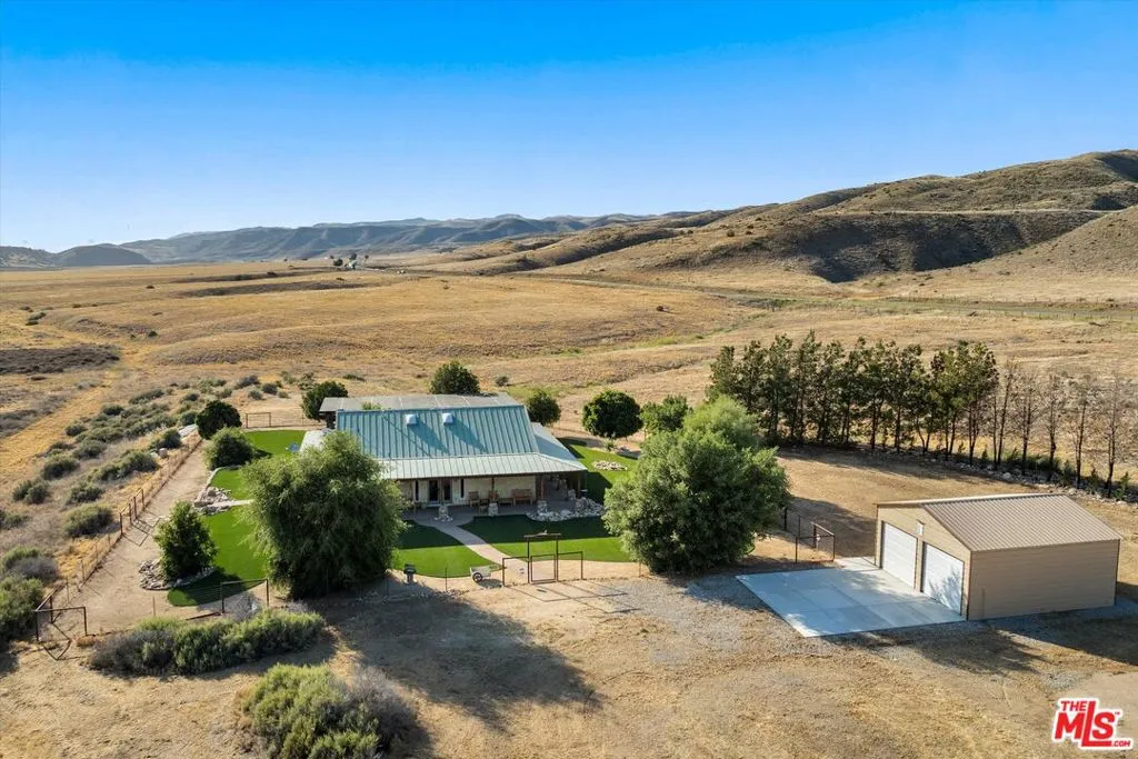 Cuyama, California 93453, United States, 2 Bedrooms Bedrooms, ,2 BathroomsBathrooms,Residential,Active,138608