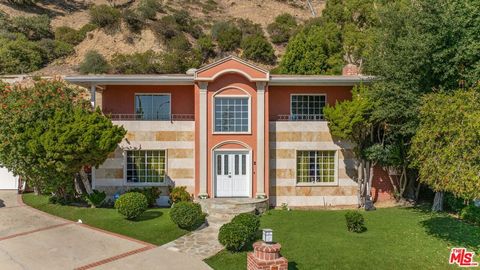 1871 Marcheeta Place Los Angeles CA 90069