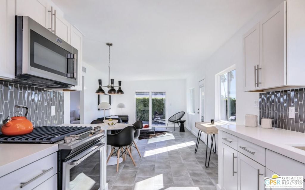 4018 E Paseo Luisa