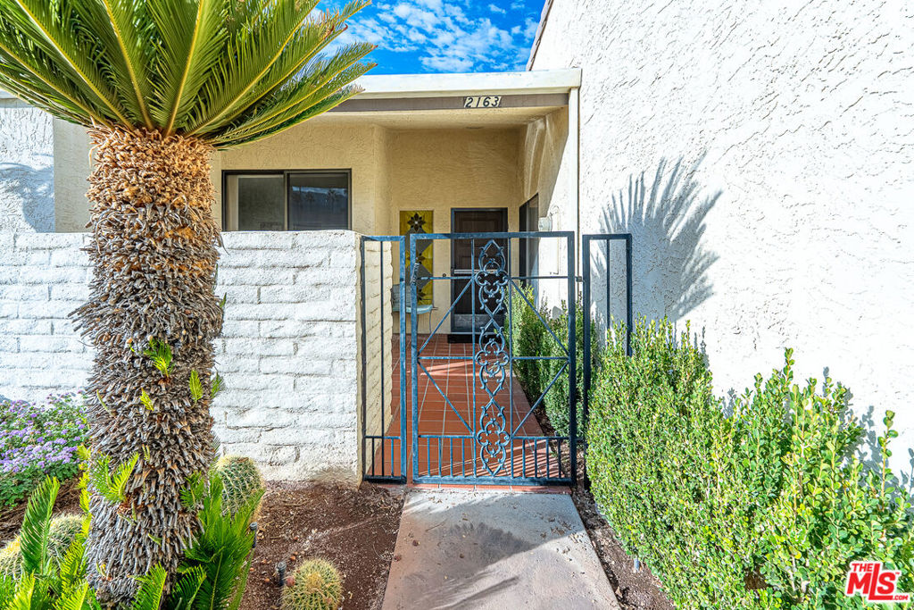 2163 S Via Mazatlan