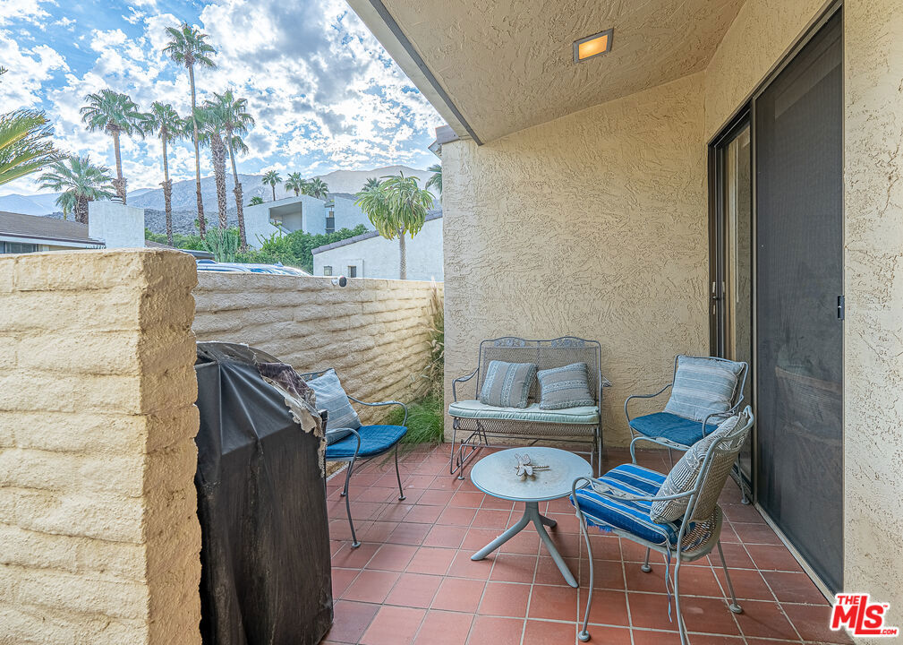 2163 S Via Mazatlan