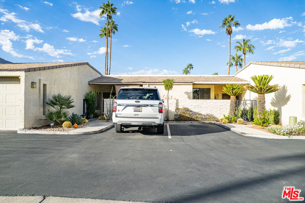2163 S Via Mazatlan