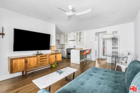 1929 Tamarind Avenue 8 Los Angeles CA 90068