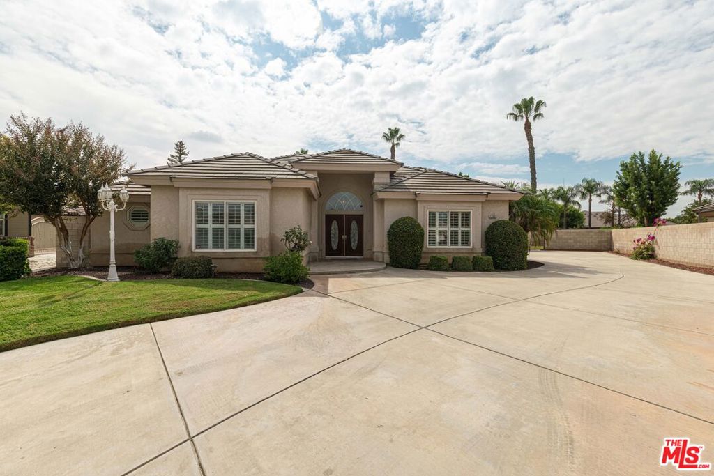 13207 Phoenix Palm Court