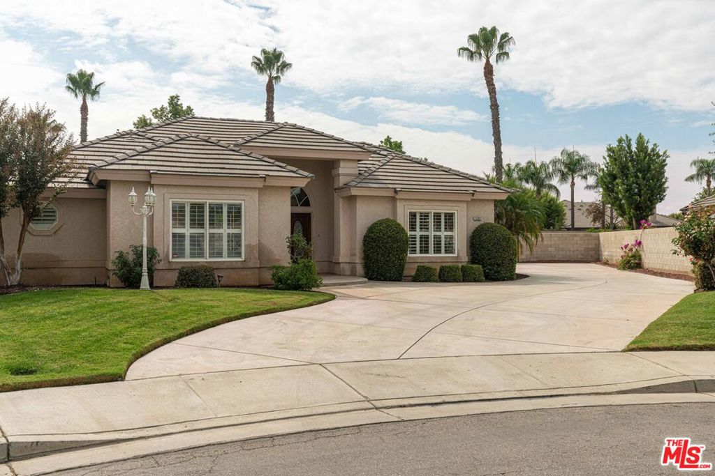 13207 Phoenix Palm Court