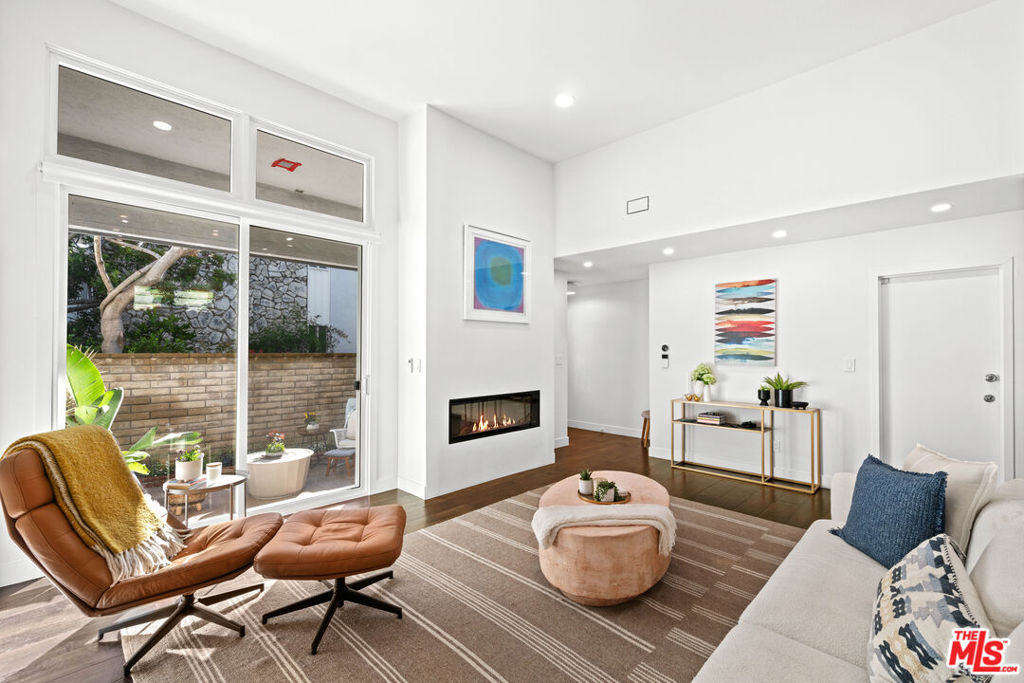 4800 La Villa Marina F