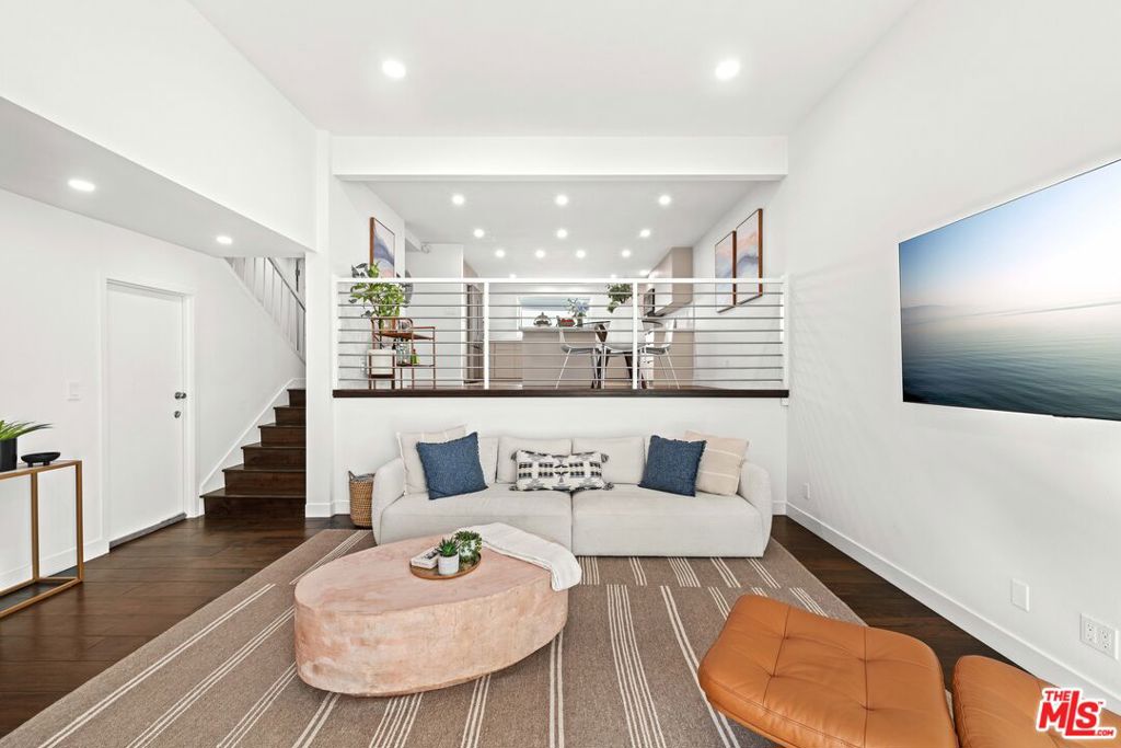 4800 La Villa Marina F