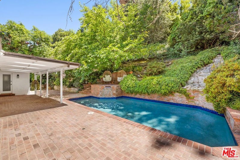 15810 Castlewoods Drive