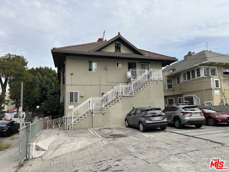 2300 W 12th Street