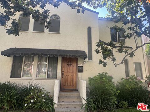 Photo of 245 N Swall Drive, Beverly Hills, CA 90211 (MLS # 26864599)