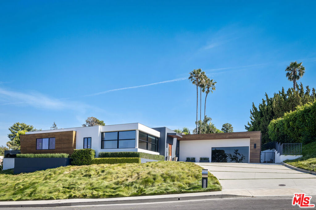 Properties 4 16366 Sloan Drive