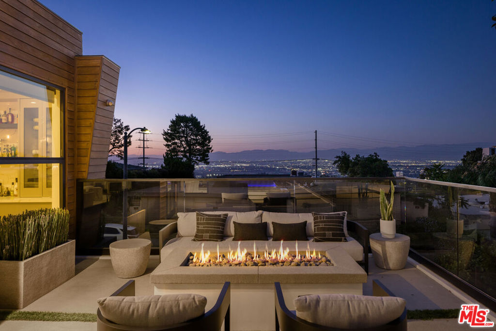 Properties 1 16366 Sloan Drive