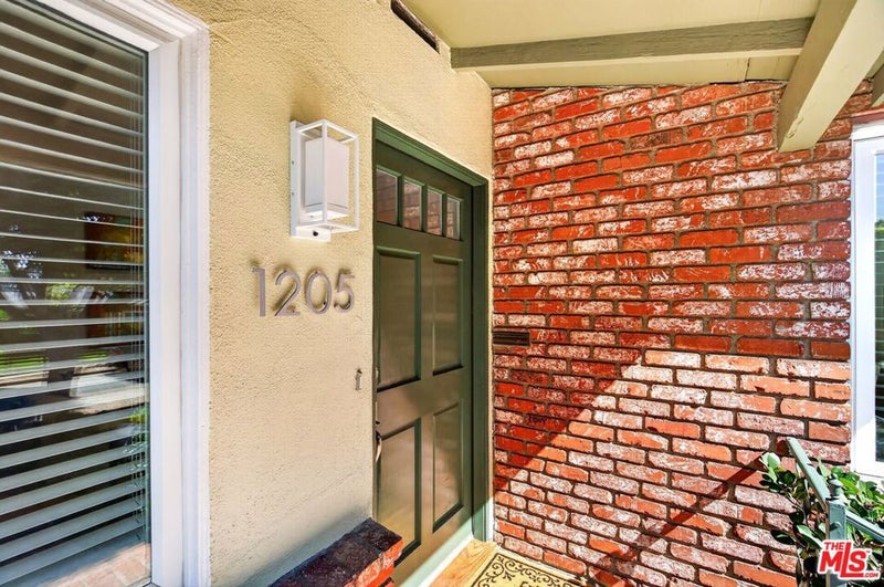 1205 Marine Street