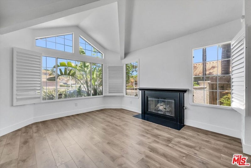 24445 Camino Vasco