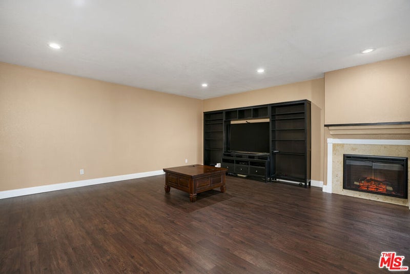 5845 Doverwood Drive 106