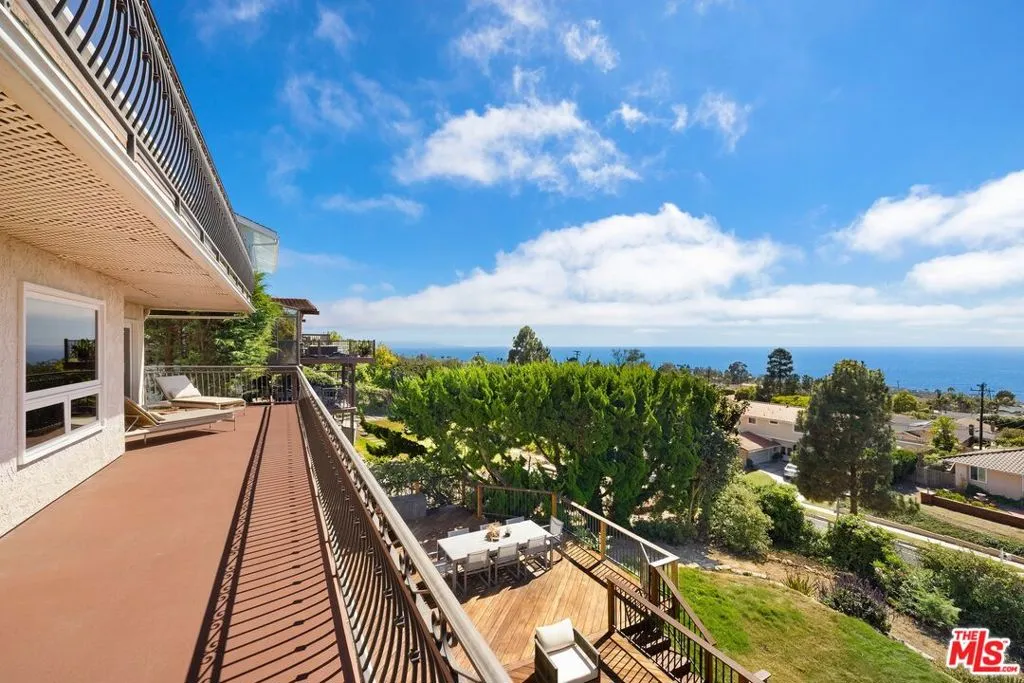 Rancho Palos Verdes, California 90275, United States, 4 Bedrooms Bedrooms, ,4 BathroomsBathrooms,Residential,Active,180279