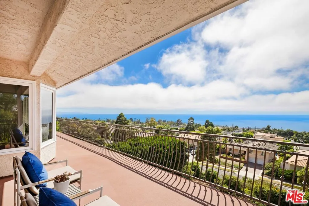 Rancho Palos Verdes, California 90275, United States, 4 Bedrooms Bedrooms, ,4 BathroomsBathrooms,Residential,Active,180279