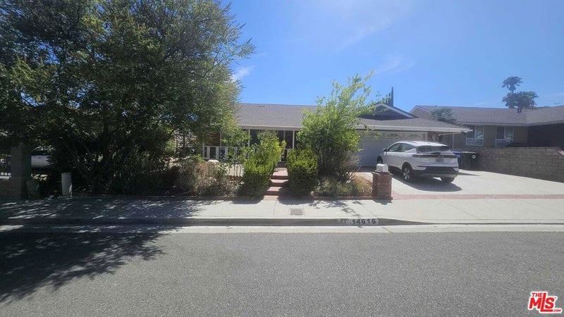 14616 Daisy Meadow Street