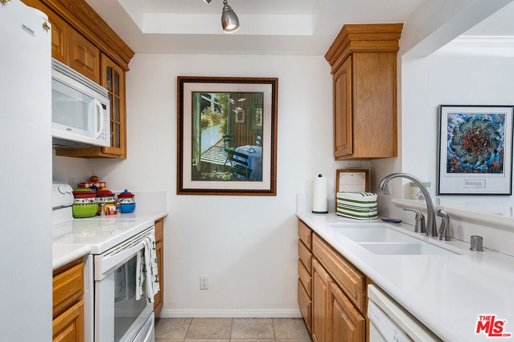 501 Palisades Drive 105