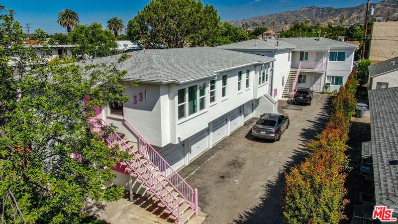 331 W Windsor Road