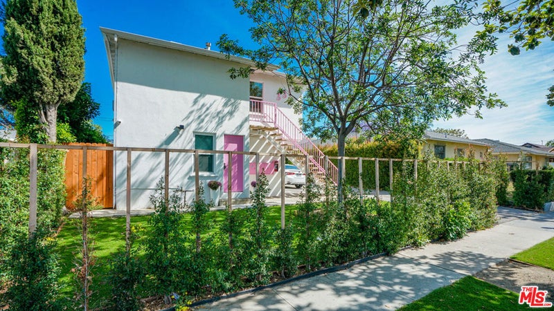 331 W Windsor Road