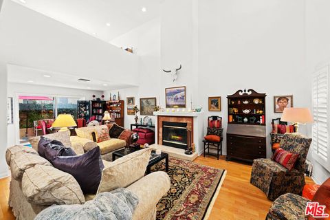 1043 11th Street 3 Santa Monica CA 90403