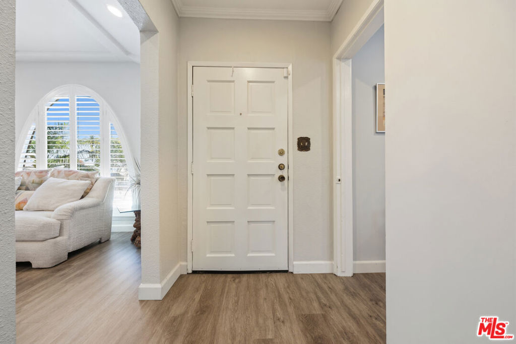 2430 W 77th Street