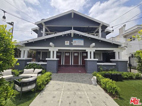 1324 W 30th Street Los Angeles CA 90007