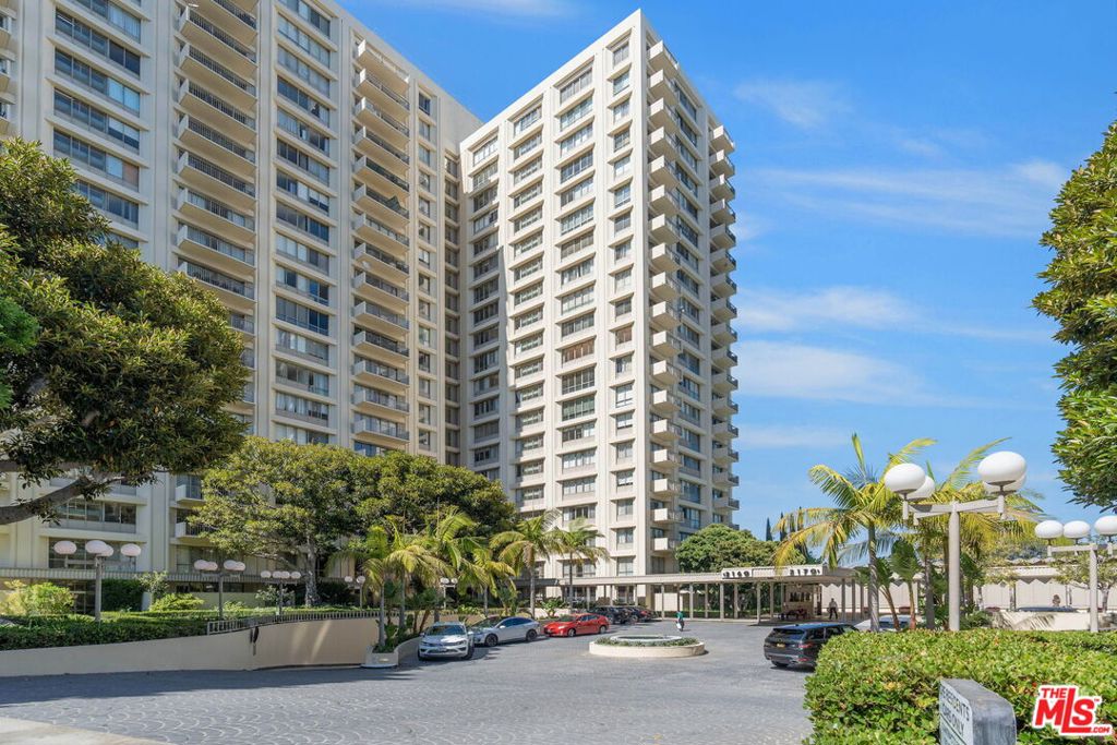 2160 Century Park East 2101