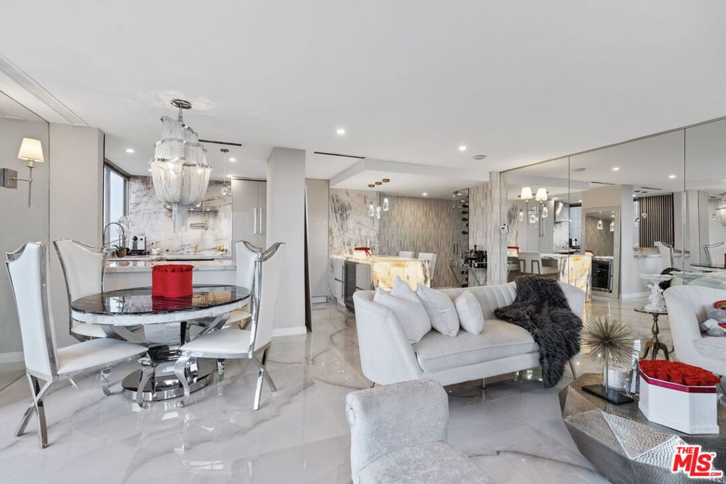 2160 Century Park East 2101