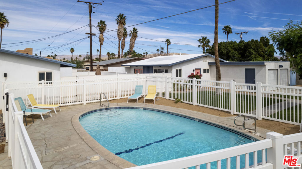 68080 Risueno Road