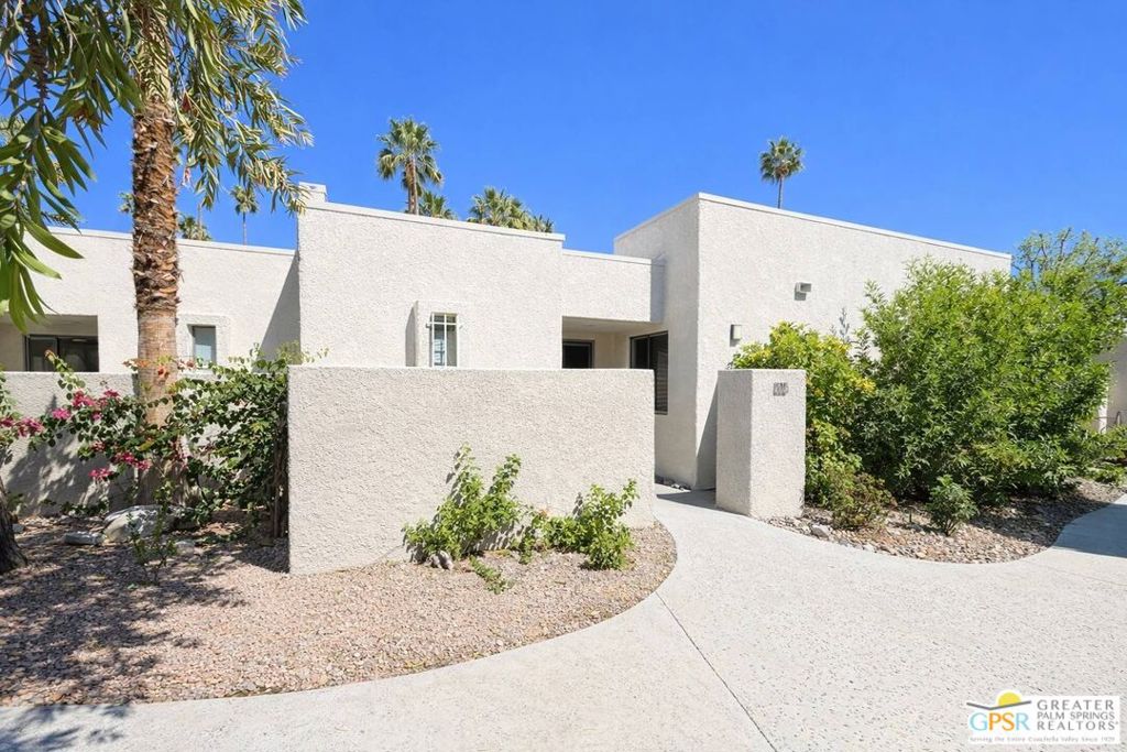 815 E Arenas Road