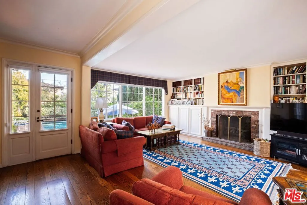 Los Angeles, California 90049, United States, 5 Bedrooms Bedrooms, ,5 BathroomsBathrooms,Residential,Active,247946