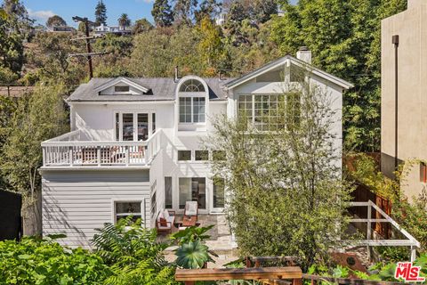 546 E Rustic Road Santa Monica CA 90402