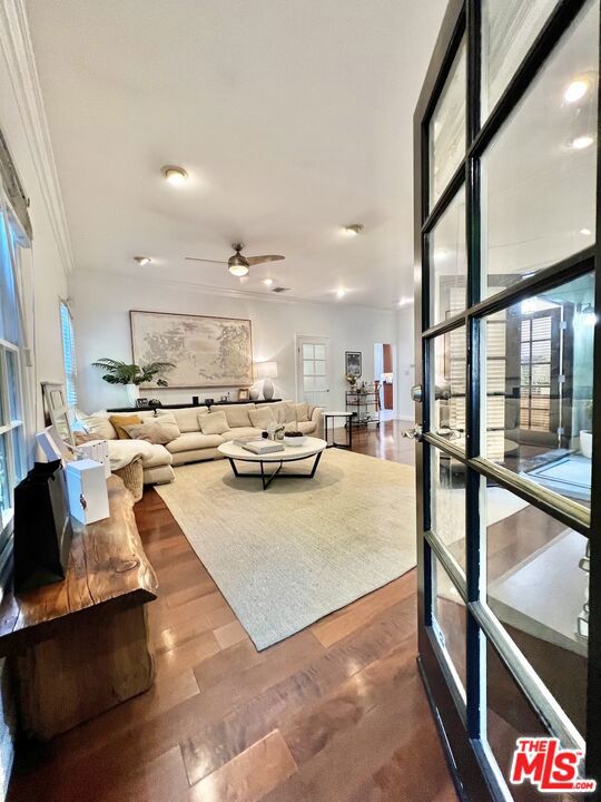 Properties 2 855 N Sweetzer Avenue