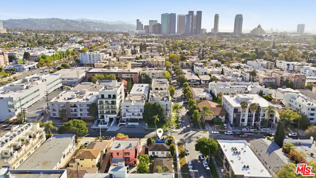 1833 Overland Avenue