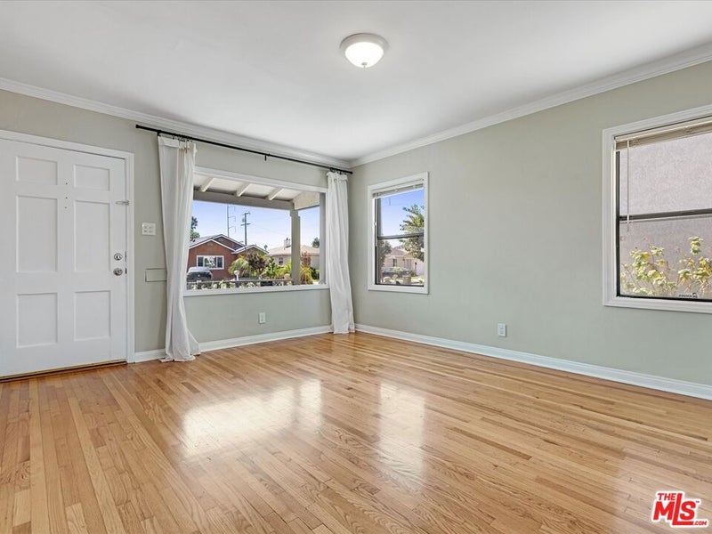 5021 W 129th Street